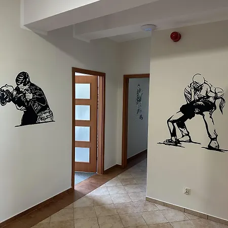 Hostel Mololo Art *